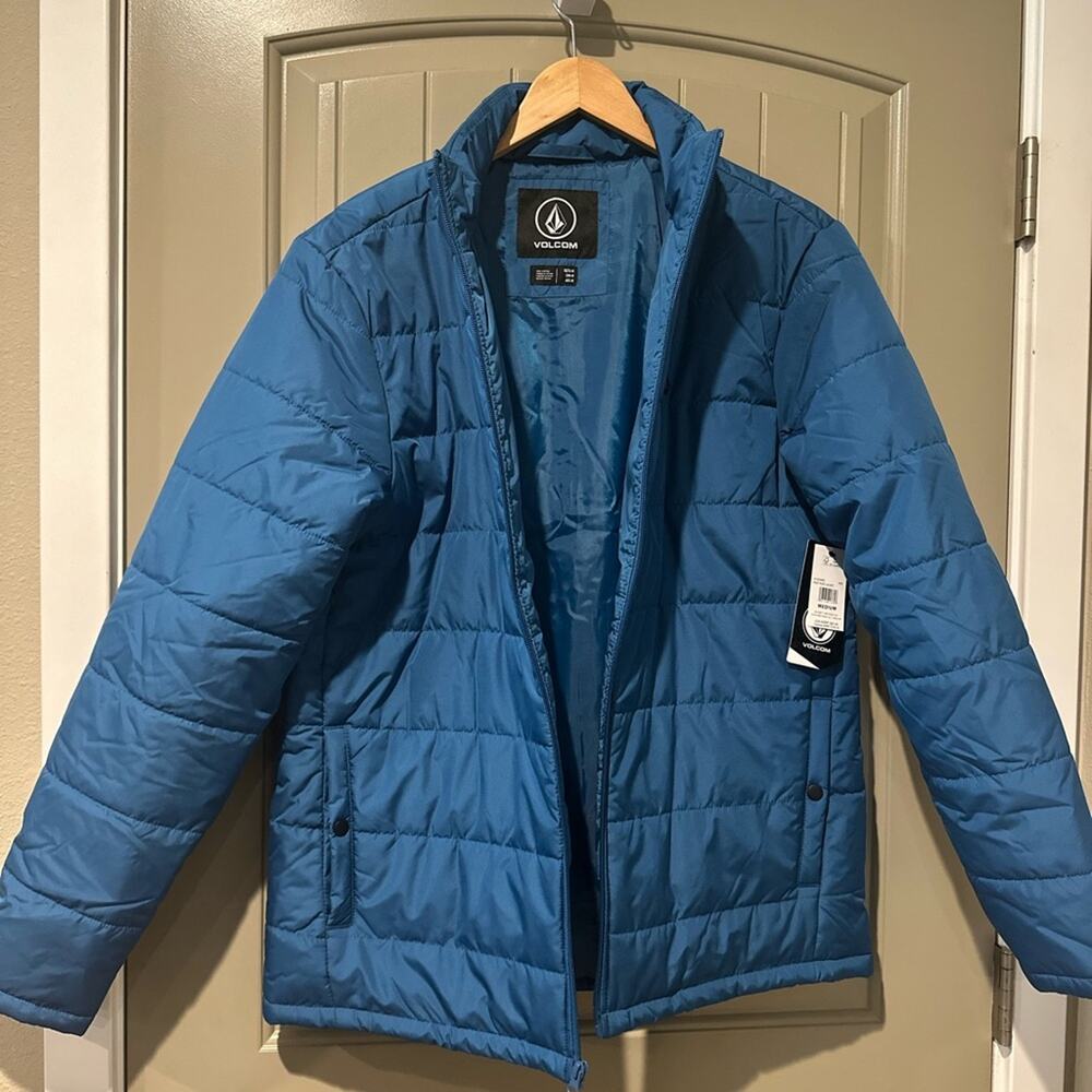 VOLCOM Puffer Jacket NWT sz M
